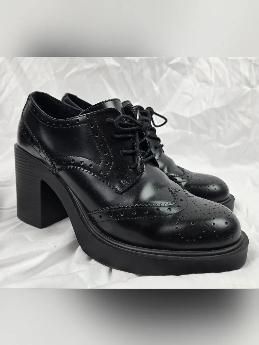 Steve Madden Black Platform Brogue Heels